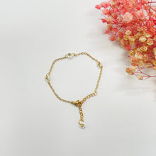 Load image into Gallery viewer, Handmade Seed Beads Chain Dainty Daisy Flower Bracelet - Miss A Beauty