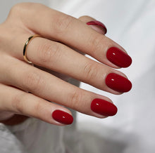 Load image into Gallery viewer, Press On Nails - Classic Red Round - Miss A Beauty