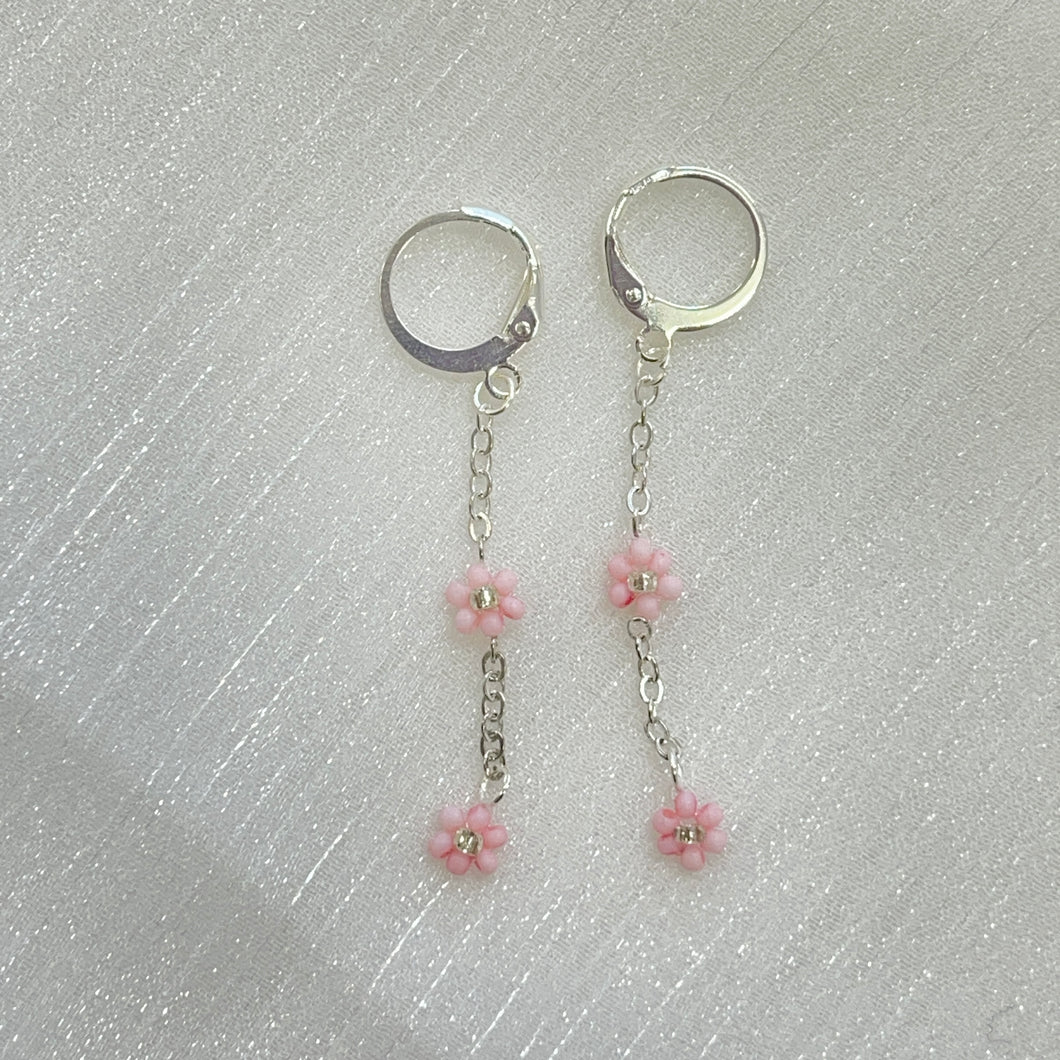 Handmade Daisy Seed Beads Dangle Earrings - Miss A Beauty