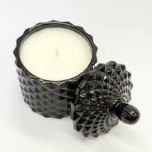Load image into Gallery viewer, Soy Wax Candle 200g - Deluxe Black Jar
