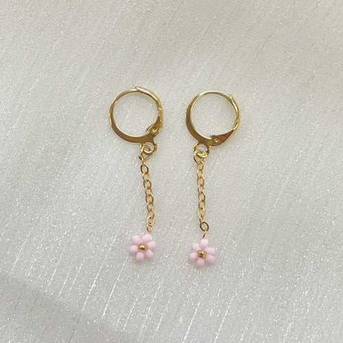 Handmade Daisy Seed Beads Dangle Earrings - Miss A Beauty