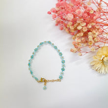 Load image into Gallery viewer, Handmade Seed Beads Dainty Daisy Flower Bracelet - Miss A Beauty
