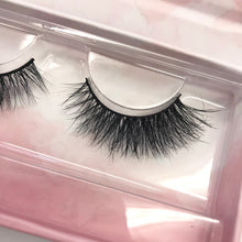 Load image into Gallery viewer, Deluxe Faux Mink Eyelashes - Scarlett - Miss A Beauty
