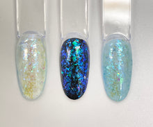 Load image into Gallery viewer, colour shifting nail art flakes
